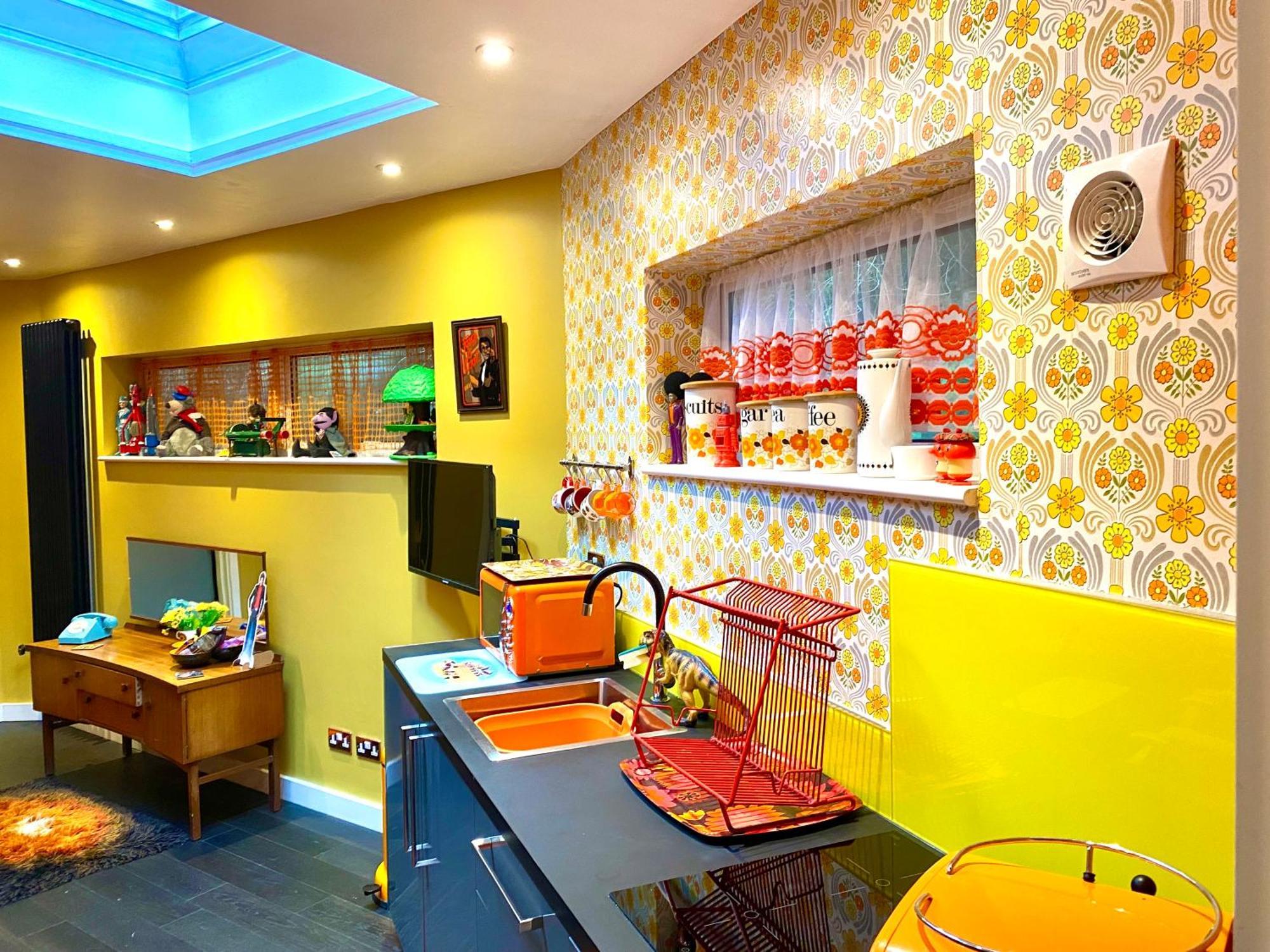 The Retro Retreat With Free Parking Leilighet Hastings Eksteriør bilde
