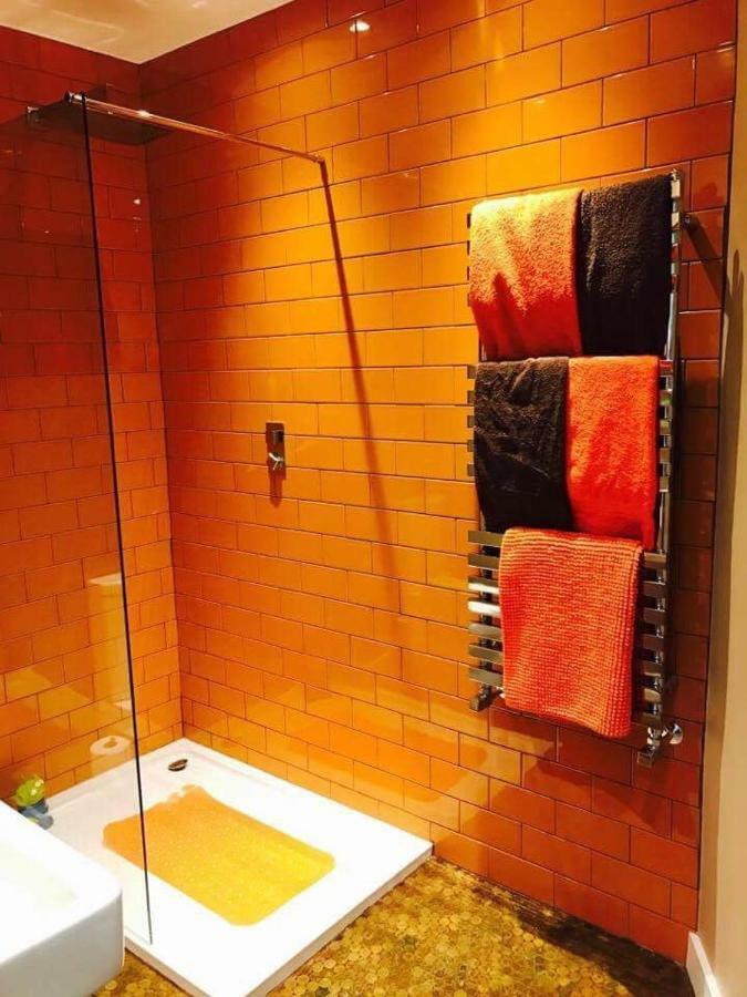The Retro Retreat With Free Parking Leilighet Hastings Eksteriør bilde